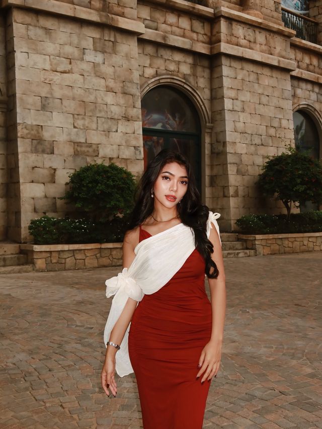 Sophie, a verified BonBon host in Kuala Lumpur