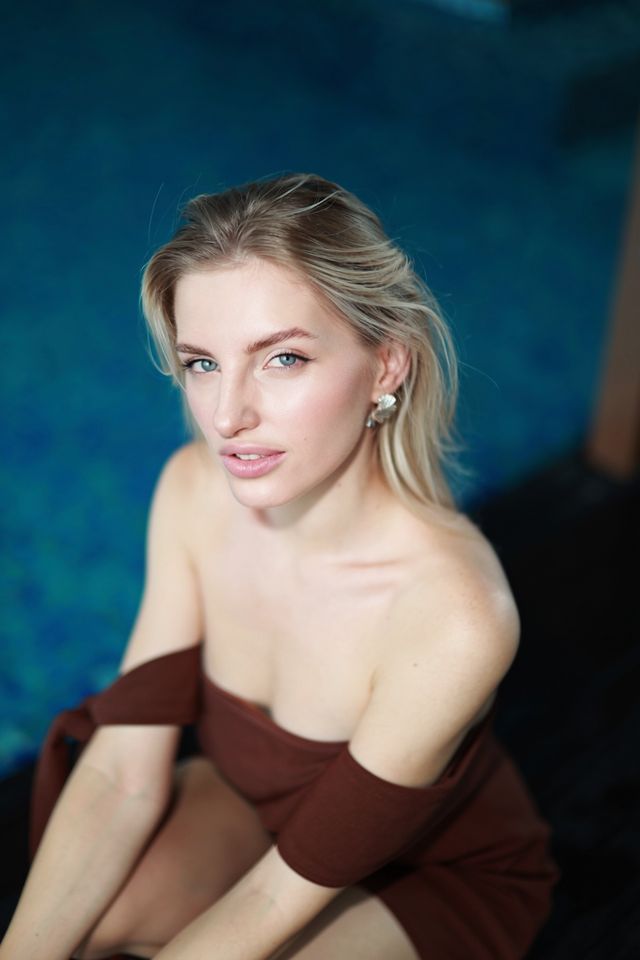 Alexxxsandra, a verified BonBon host in Badung Regency