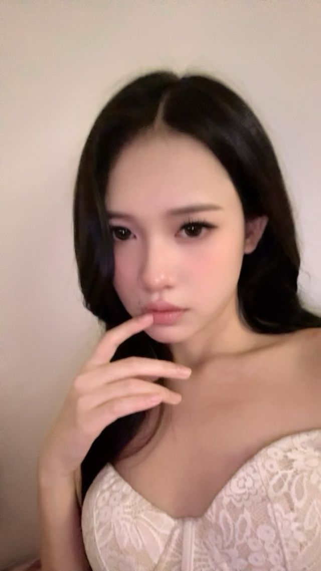 Tina, a verified BonBon host in Ho Chi Minh City