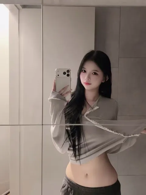 Y, 샤 알람 인증 캐스트