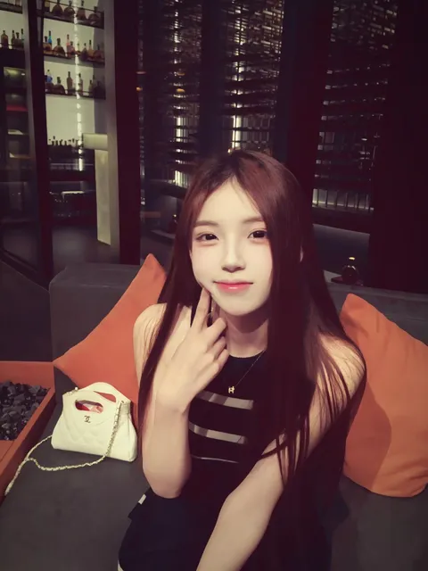 丸丸, 카를스루에 인증 캐스트