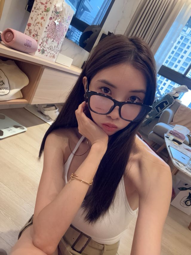艾薇, a verified BonBon host in Taipei