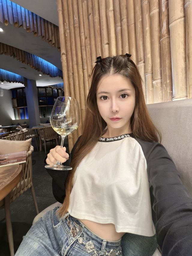 米米, a verified BonBon host in Hong Kong